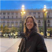 Graduada en Economía con Máster habilitante de Profesorado ofrece clases particulares para la ESO y Bachillerato